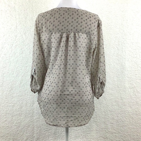 Maurices Women’s Size Med. Sheer Blouse - Picture 7 of 10